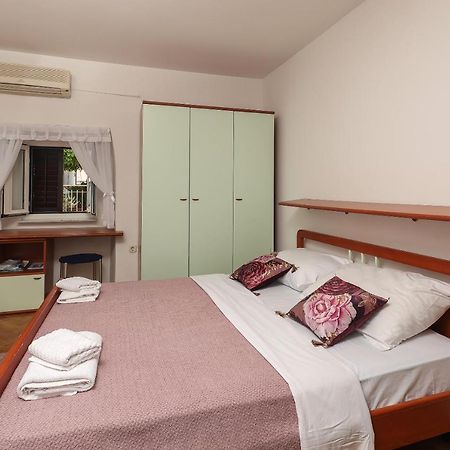 Casa Di Nives Apartment คิร์ก ภายนอก รูปภาพ