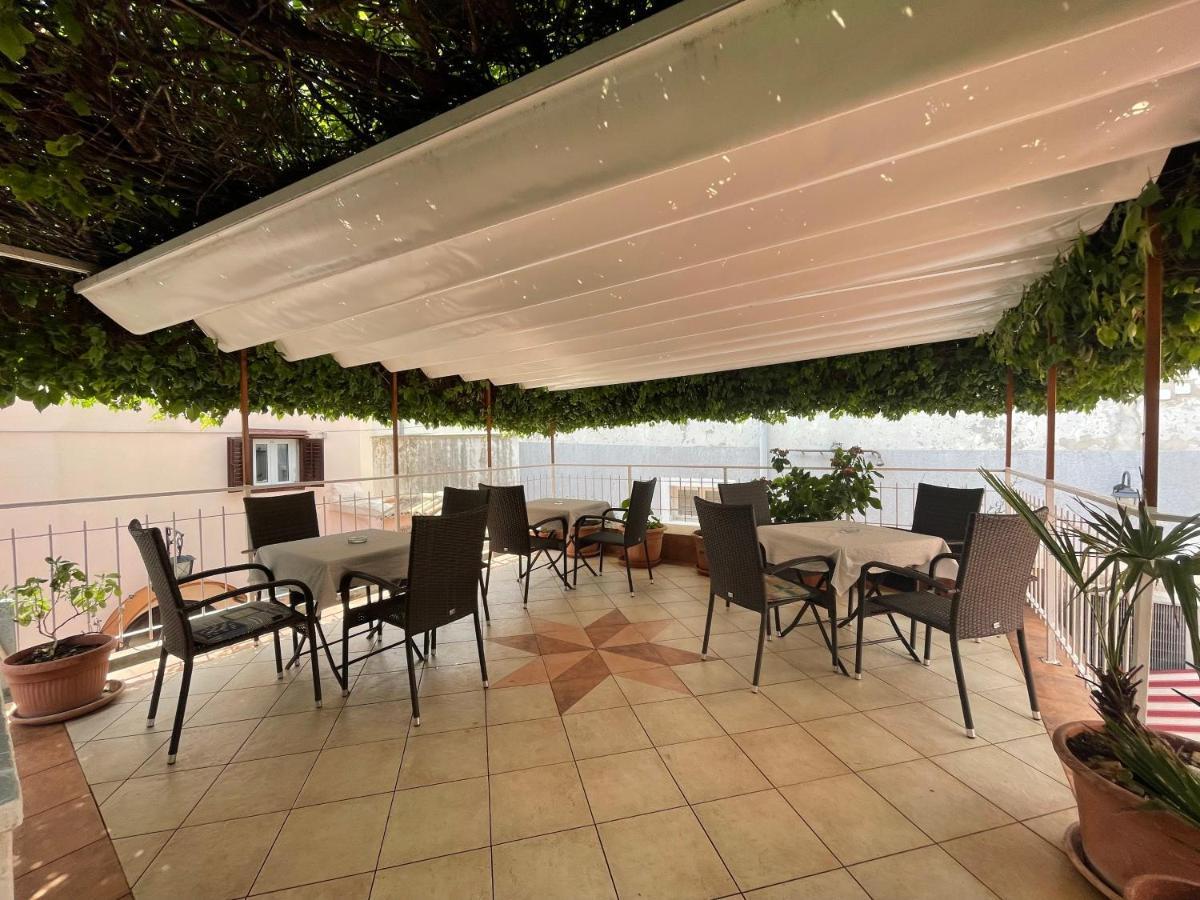Casa Di Nives Apartment คิร์ก ภายนอก รูปภาพ