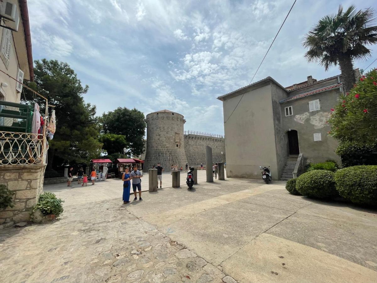 Casa Di Nives Apartment คิร์ก ภายนอก รูปภาพ