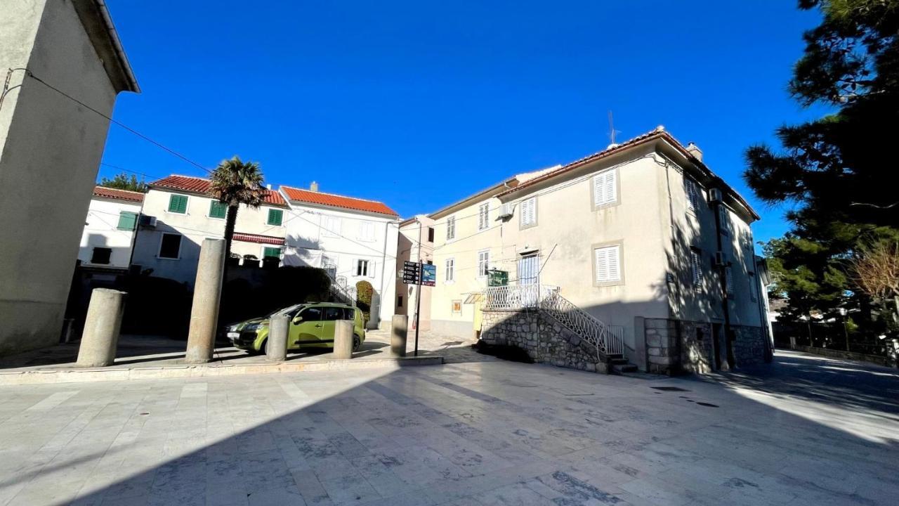 Casa Di Nives Apartment คิร์ก ภายนอก รูปภาพ