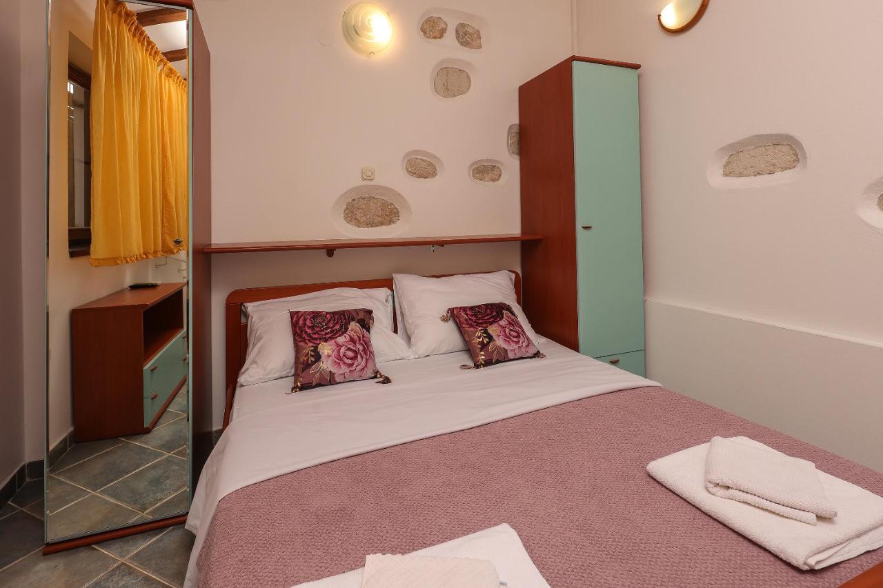 Casa Di Nives Apartment คิร์ก ภายนอก รูปภาพ