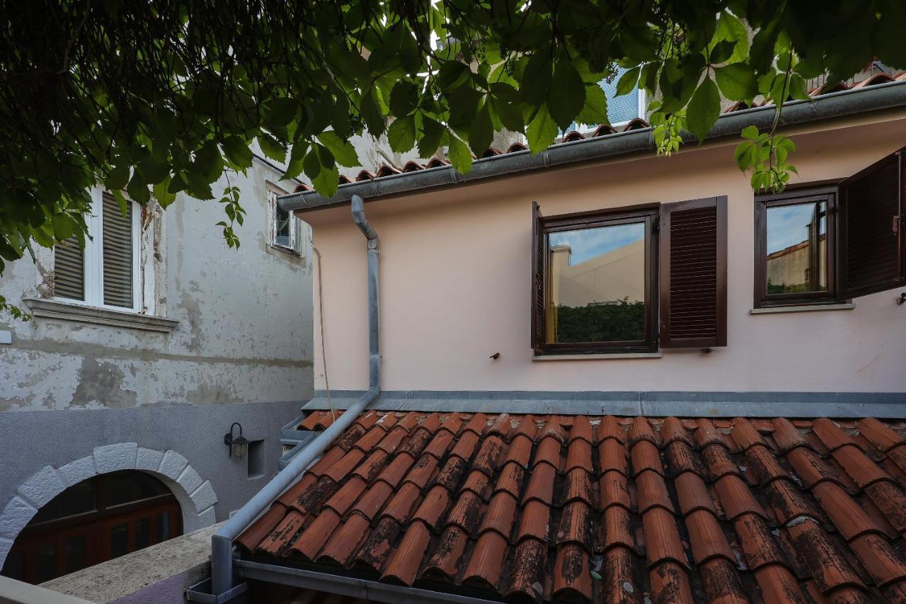 Casa Di Nives Apartment คิร์ก ภายนอก รูปภาพ